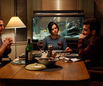 Une scène du film Good Neighbours