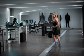Une scène du film The Invisible Man Une scène du film The Invisible Man