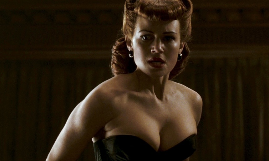 Carla Gugino dans Mr. Popper's Penguins