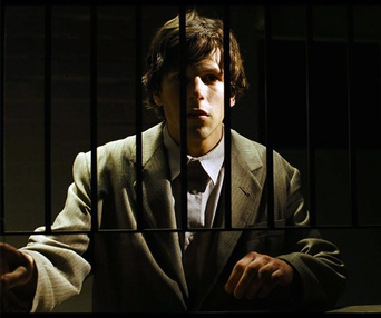 Une scène du film The Double