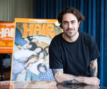 La distribution de la comédie musicale Hair dévoilée