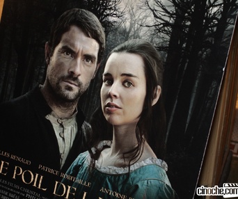 Sur le tapis rouge du film Le poil de la bête