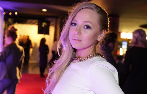 Portia Doubleday sur le tapis rouge de After the Ball