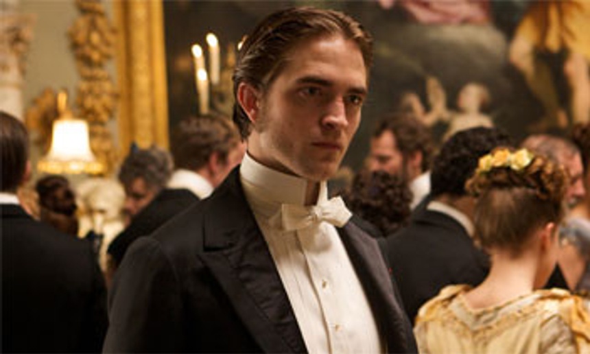 Robert Pattinson sera un interrogateur de l'armée dans Mission: Blacklist