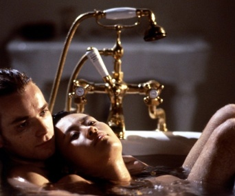 Une scène du film The Pillow Book
