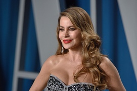 Sur le tapis rouge du party Vanity Fair des Oscars 2020 Sur le tapis rouge du party Vanity Fair des Oscars 2020
