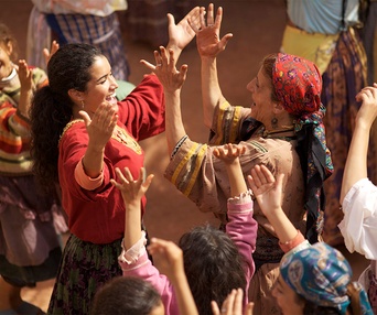 Une scène du film La source des femmes