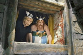 Une scène du film Astérix et Obélix : Au service de Sa Majesté