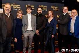 Sur le tapis rouge du film Les Barbares de La Malbaie