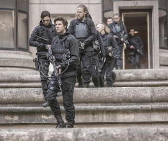 Une scène du film The Hunger Games: Mockingjay - Part 2