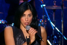 Scène du film Sarah Silverman: Jesus is Magic