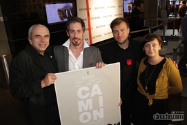 Sur le tapis rouge de Camion Sur le tapis rouge de Camion