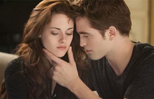 Kristen Stewart et Robert Pattinson dans The Twilight Saga: Breaking Dawn - Part 2