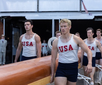 Une scène du film The Boys in the Boat