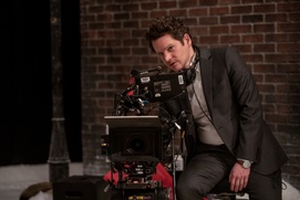 Une scène du film The Outfit Une scène du film The Outfit