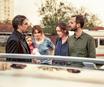 Une scène du film Le sixième enfant