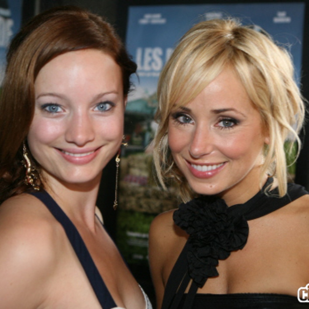 Laurence Leboeuf et Mariloup Wolfe sur le tapis rouge de Les pieds dans le vide