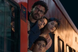 Image du film Aadarsha Kutumbam House no: 47