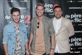 Sur le tapis rouge du film De père en flic 2