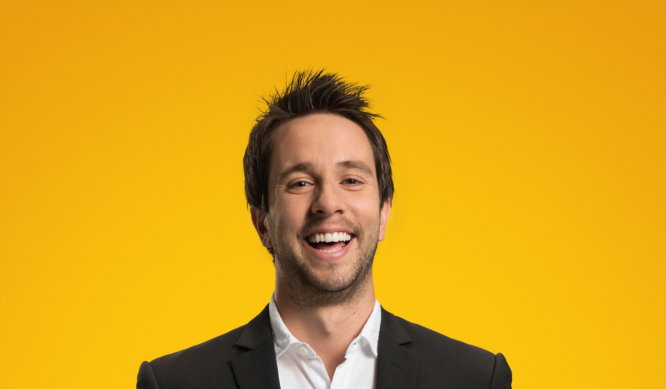 Alexandre Barrette parle de rupture amoureuse avec humour et philosophie