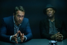 Une scène du film Hitman's Wife's Bodyguard Une scène du film Hitman's Wife's Bodyguard