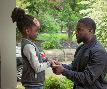Une scène du film Fatherhood