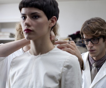 Une scène du film Saint Laurent