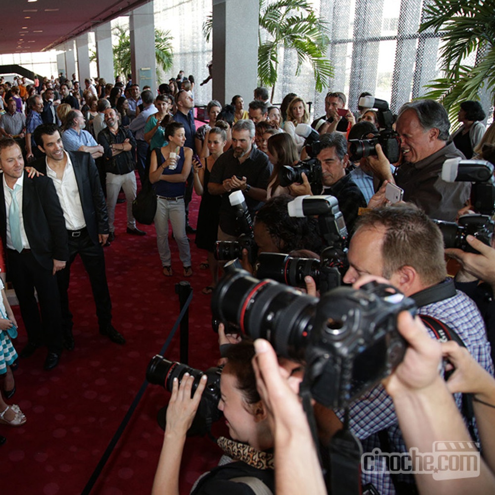 Sur le tapis rouge de Hot Dog