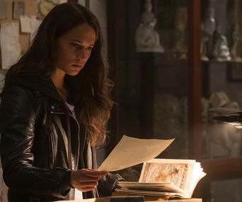 Une scène du film Tomb Raider