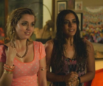 Une scène du film Knock Knock