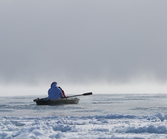 Une scène du film Inuk en colère