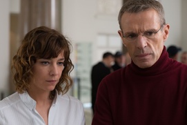 Une scène du film Crise R.H. Une scène du film Crise R.H.