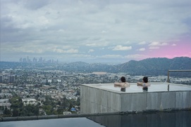 Une scène du film L.A. Tea Time Une scène du film L.A. Tea Time
