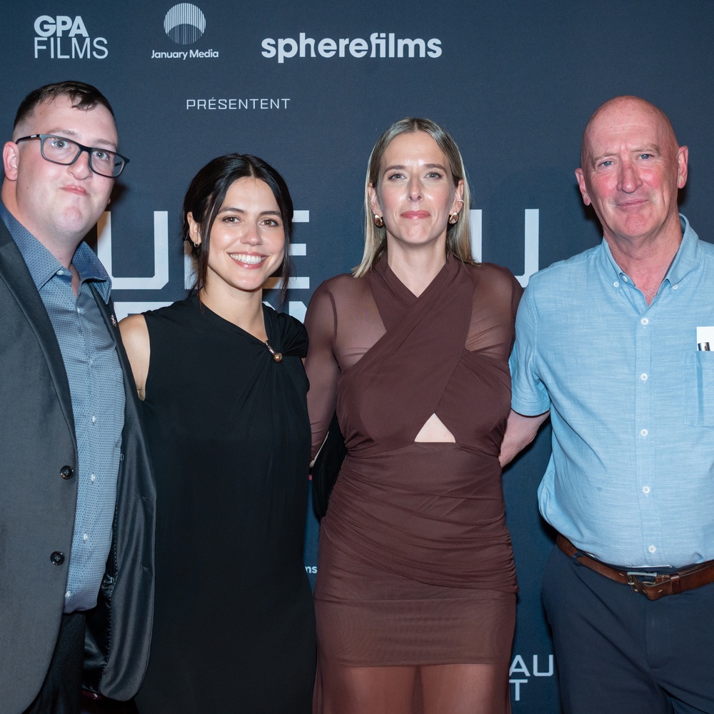 Première du film Seule au front (Out Standing)