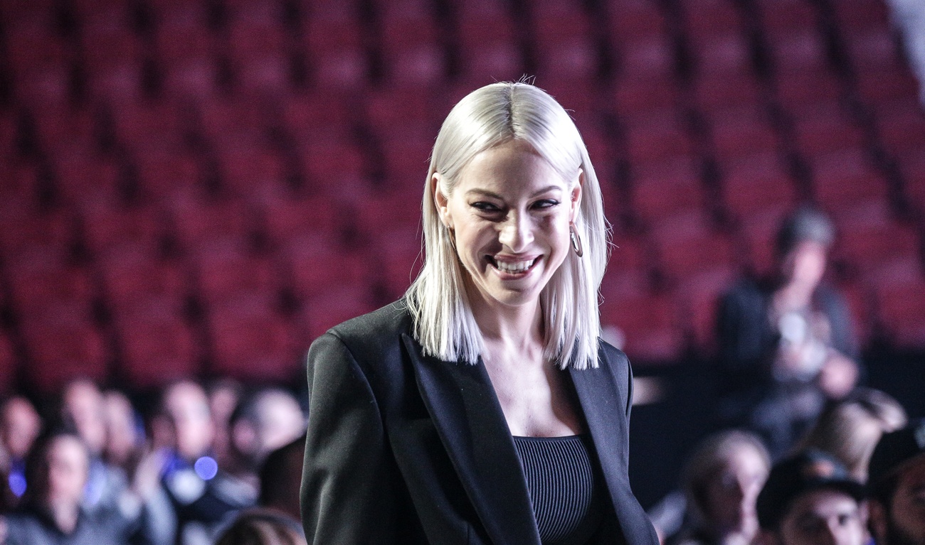 Marie-Mai est renversante sur le plateau de son nouveau vidéoclip