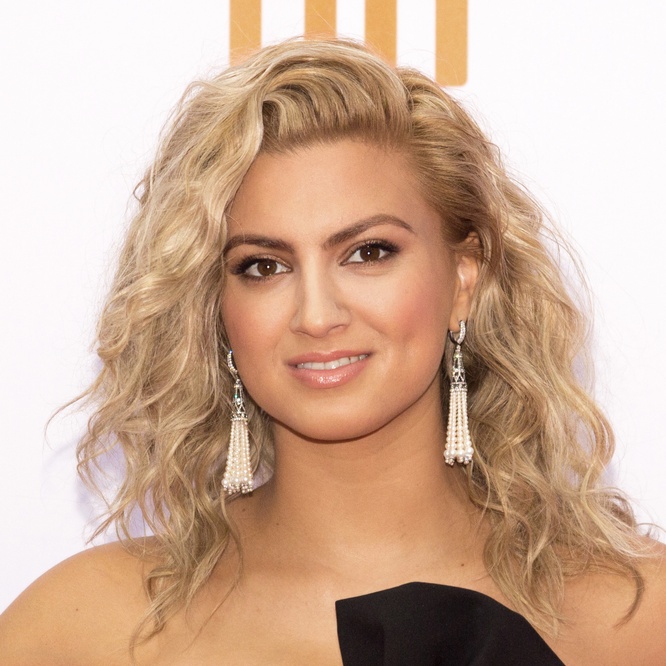 Tori Kelly