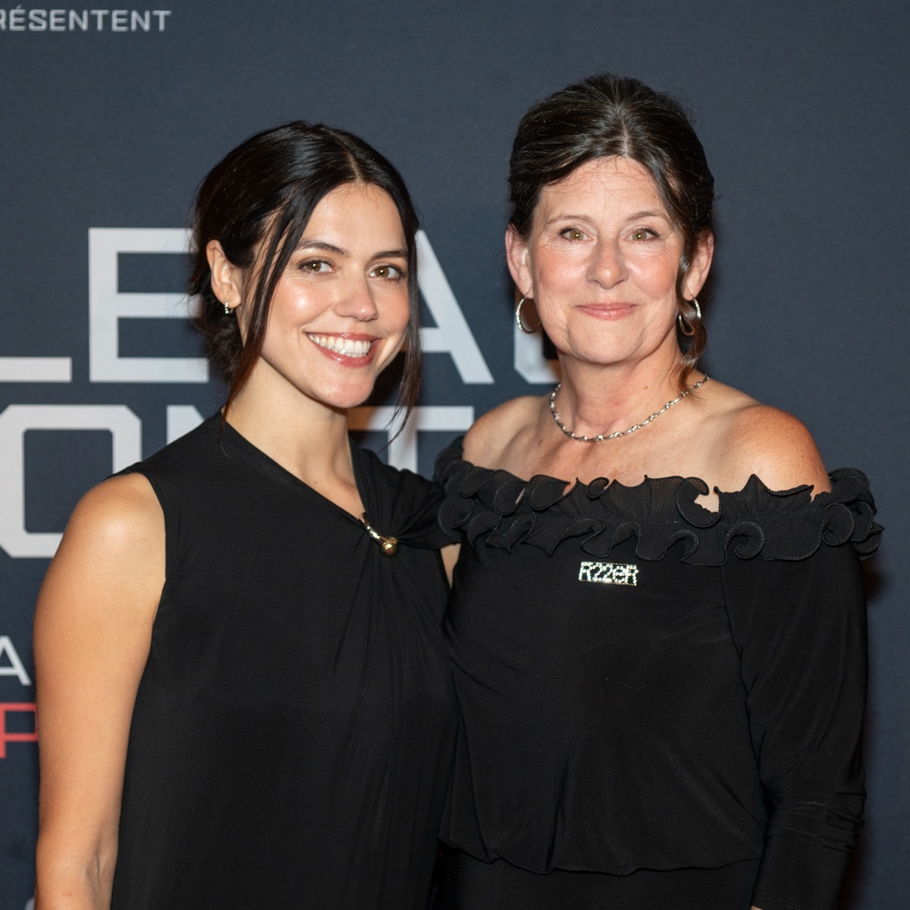 Première du film Seule au front (Out Standing)