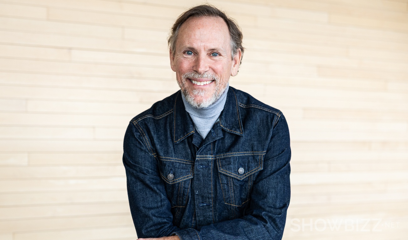 Image de l'article Photo : Stéphane Demers pose avec son fils sur un tapis rouge