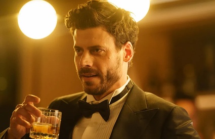 <em style="color: rgb(71, 85, 105);">Heated Rivalry</em>