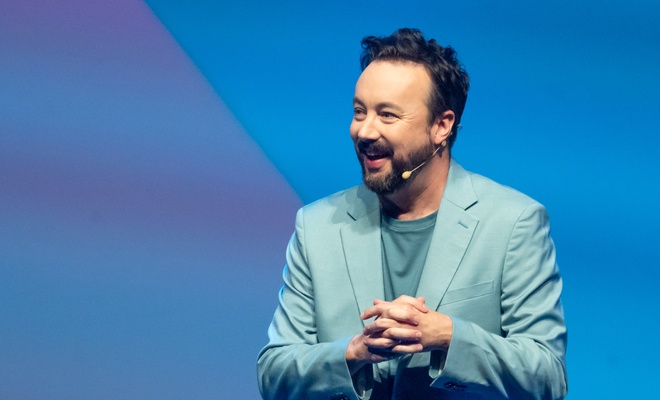 Image de l'article Photos : Mathieu Gratton met en vente sa superbe maison ancestrale