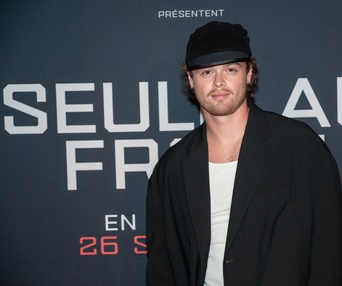 Première du film Seule au front (Out Standing)
