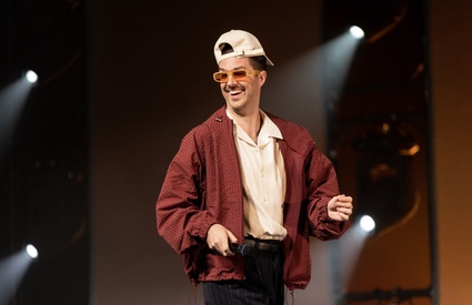 <span style="color: rgb(71, 85, 105);">« Une année en un an »</span>