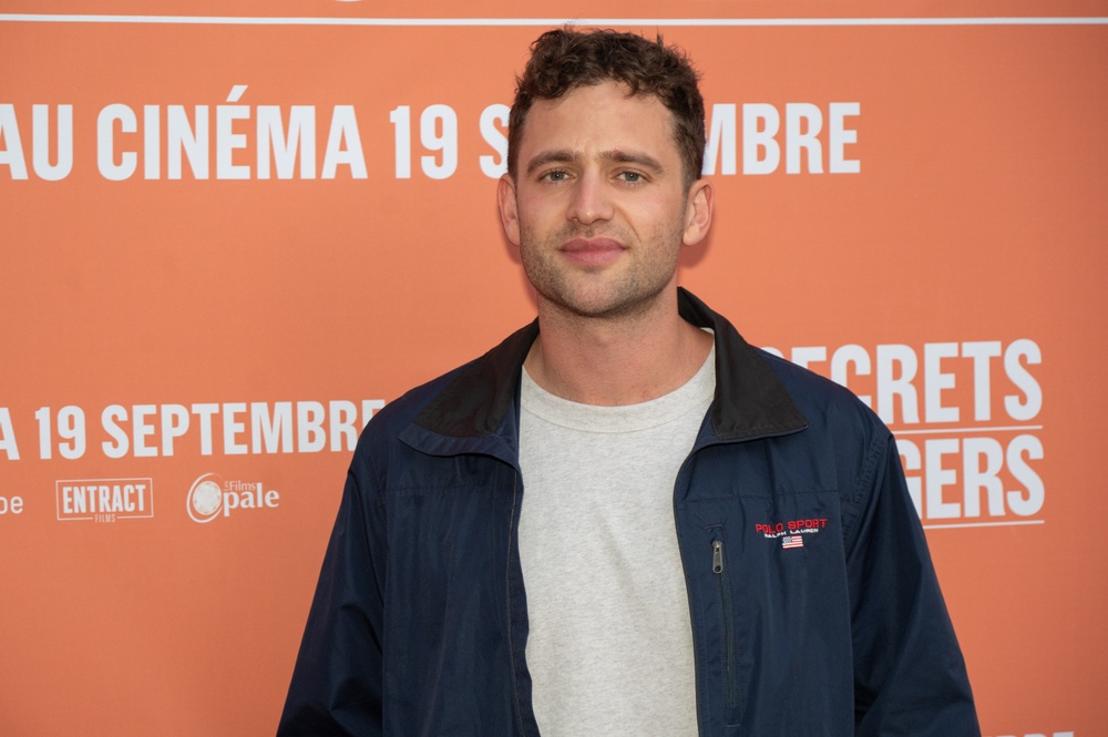 Première du film Mille secrets mille dangers